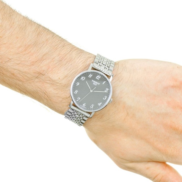 Tissot T1094101107200