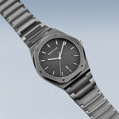 Bering 19742-777